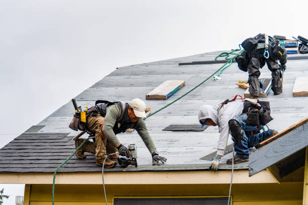 Professional Roofing technician working in Elwood, NJ